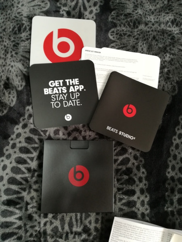 Audífonos Beats Studio³ Wireless - Matte Black (Usado)