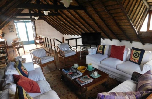 Casa En Venta De 5 Dormitorios En La Barra -ref:3949