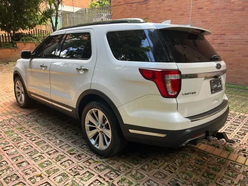Ford Explorer 2.3 Limited 4x4