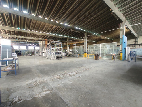 Complejo Industrial, 3 Galpones Sector Corinza Cagua.hasiso.