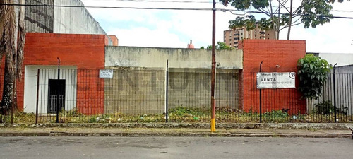 En Venta Casa Con Potencial Comercial