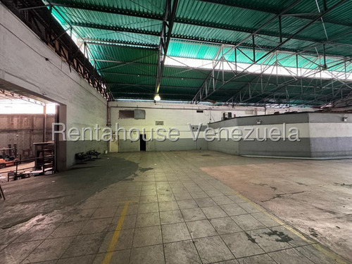 Galpón En Venta En Parroquia San Pedro Ng 25-16107 Yg