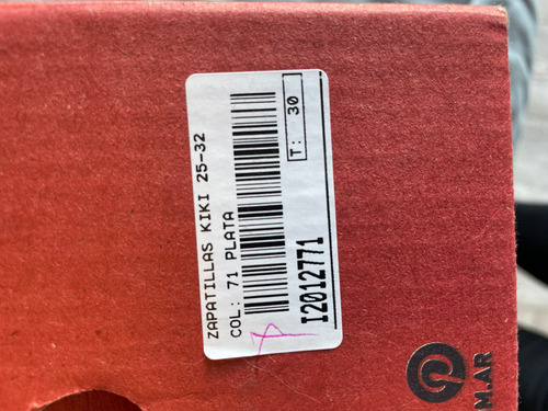 Zapatillas Cheeky Con Abrojo. Plateadas