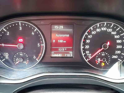Imagen 9 de 16 de Volkswagen Amarok 2.0 Tdi 4x2 Comfort 180hp 2018.
