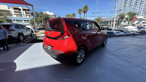 Kia Soul 1.6L LX TA