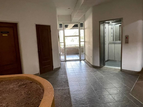 Imagen 3 de 23 de Se Vende Apartamento En Urb. San Jacinto De Maracay 04243297055