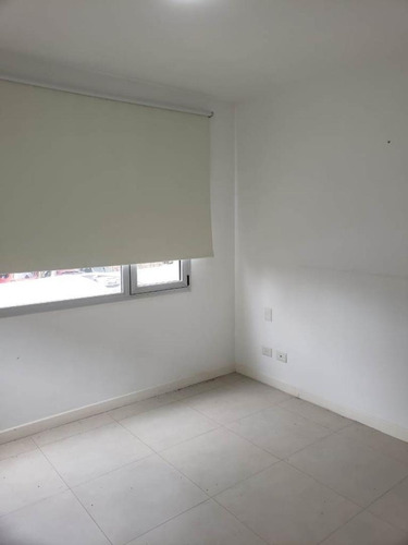 Excelente Departamento De 3 Ambientes En Villa Del Lago