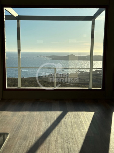 Parcela De 5.060m2 Con Casa Como Nueva En Ocho Quebradas