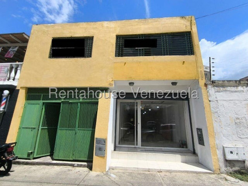 Local Dúplex Comercial En Alquiler Inm - Av. Principal (a Pasos De Don Julio Centeno) Con Dos Amplios Locales En Planta Baja Y Cinco Oficinas En Planta Alta.. La Esmeralda
