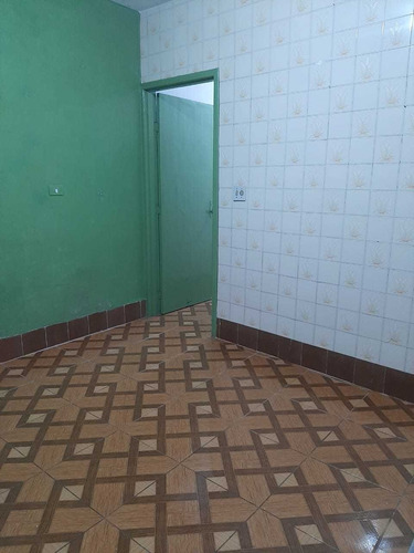 Imagem 3 de 9 de Casa 4 Cômodos Com Garagem
