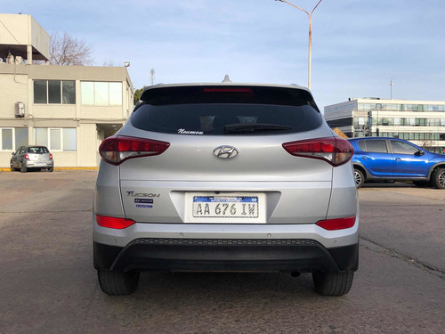 Imagen 4 de 18 de Hyundai Tucson 2016 2.0 Gl 6at 2wd