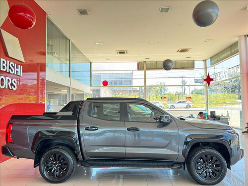 Mitsubishi Triton 2.4 BITURBO DIESEL CD KATANA 4X4 AUTOMÁTICO