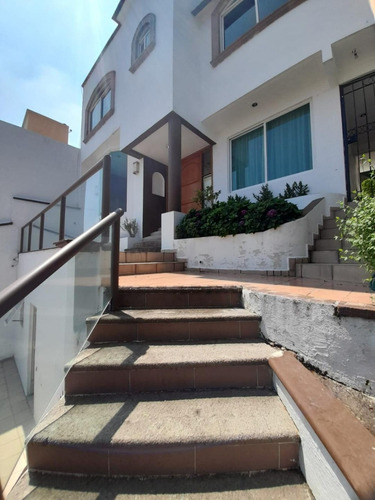 Imagen 1 de 13 de Casa Con Excelente Ubicacion
