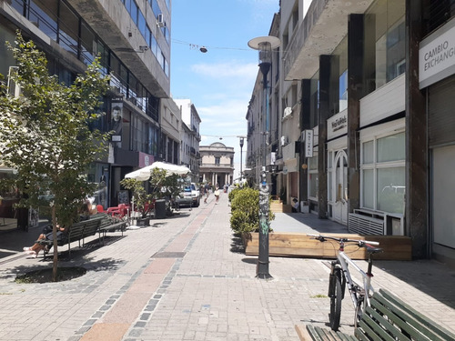 Alquiler Local 100 Metros Sobre Peatonal Bacacay