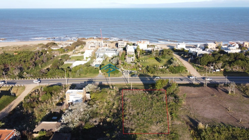 Lote En Altos De Punta Piedras Sobre Ruta 10 A Pocos Metros Del Mar