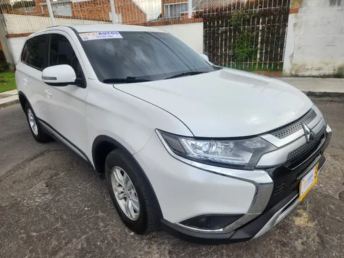 Mitsubishi Outlander 2.4 Kaiteki