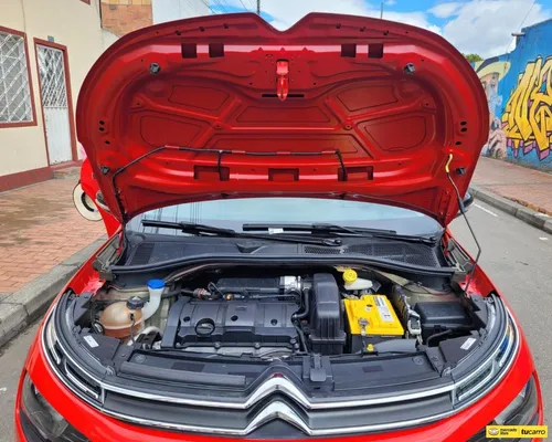 Citroën C4 Cactus 1.6 Shine Turbo Aut