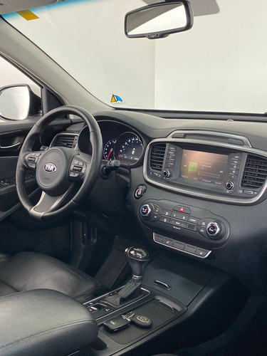Kia Sorento 3.3 V6 GASOLINA EX 7L AUTOMATICO