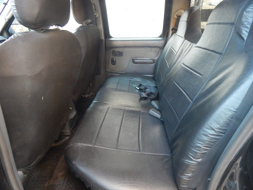 Imagen 3 de 10 de Nissan Frontier Se