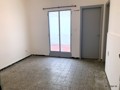 Imagen 5 de 16 de Venta Apartamento La Blanqueada 1 Dorm , Planta Baja, Patio Y Sin Gastos Comunes.