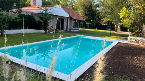 Casa 3 Dormitorios En Alquiler Permanente En Funes