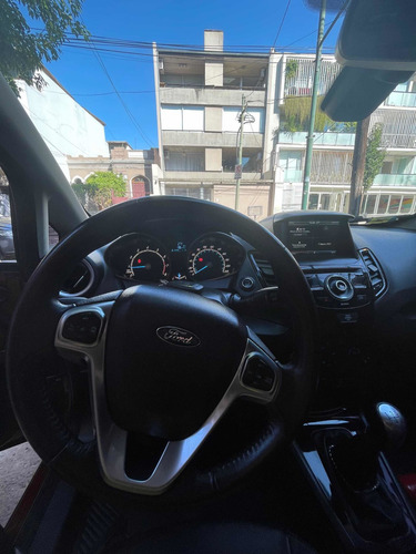 Ford Fiesta Kinetic Design 1.6 Titanium 120cv 2015