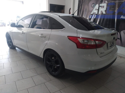 Imagen 5 de 13 de Ford Focus Titanium At 2.0 Arcars