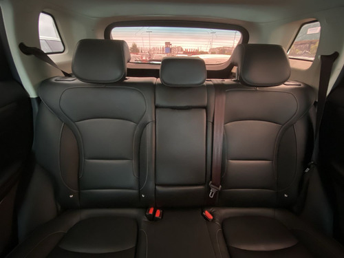 Geely Azkarra 2022