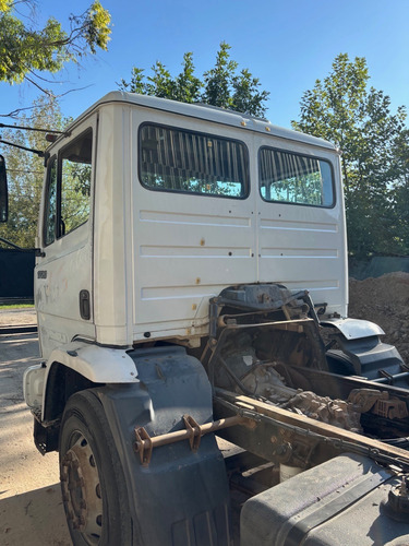 Vendo Camión Mercedes Benz 1720 Chasis