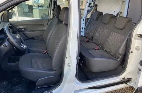 Imagen 18 de 25 de Renault Kangoo Emotion 5 A Oferta (ca)