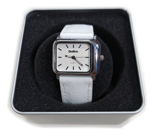 Reloj Oshkosh Malla Cuero Blanco Cuadrante Metal Plateado