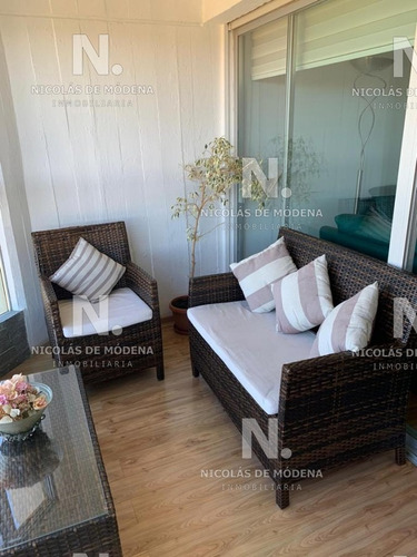 Departamento En Excelentes Condiciones, Punta Del Este- Ref: 3399