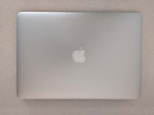 Macbook Air (13-inch, Early 2015)