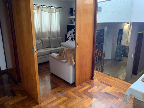 Casa En Venta De Cuatro Dormitorios En Alejandro Centeno, Zona Norte