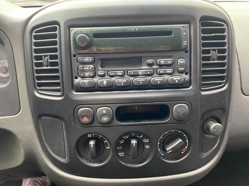 Imagen 11 de 15 de Ford Escape 2006 2.0 Xls Tela L4 At