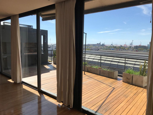 Triplex  Con Gran Vista Abierta, Terraza Y Espacio Guardacoche