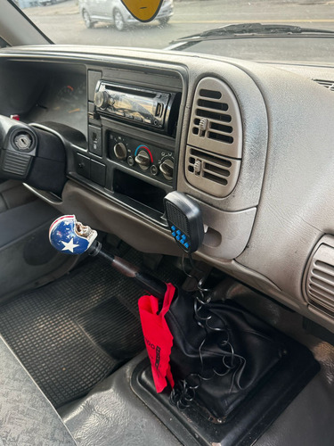 Chevrolet Silverado 4.1 Std 2p Gasolina