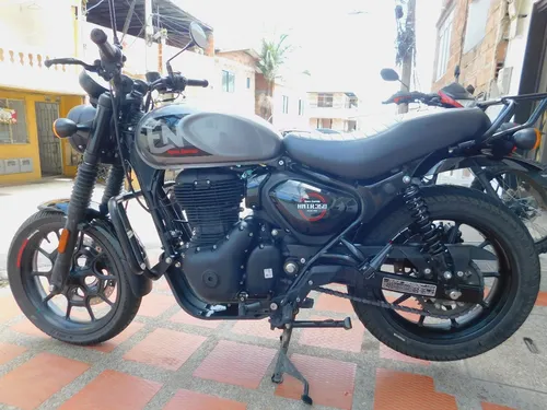 Royal Enfield Hntr 350 Como Nueva, Full Accesorios