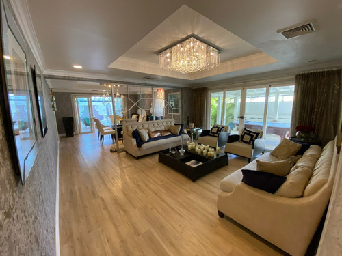 Imagen 4 de 30 de Arroyo Hondo Viejo - Casa En Venta En Proyecto Cerrado - 680 M2 - 2 Niveles 3 Habitaciones Estudio 2 Terrazas Gas Común Planta Eléctrica Full Portón Eléctrico Seguridad Piscina Con Jacuzzi