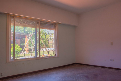 Venta Casa 6 Ambientes En Tortuguitas Doble Lote.