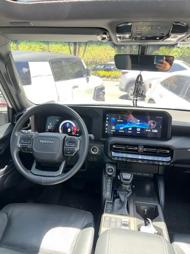 Toyota Land Cruiser Prado 2.4 First Edition At8