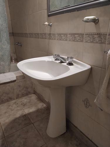 Imagen 13 de 18 de Se Vende Casa En Rio 3, Zona Centrica, Calle Est. Lopez 80, 3 Dorm, Cochera