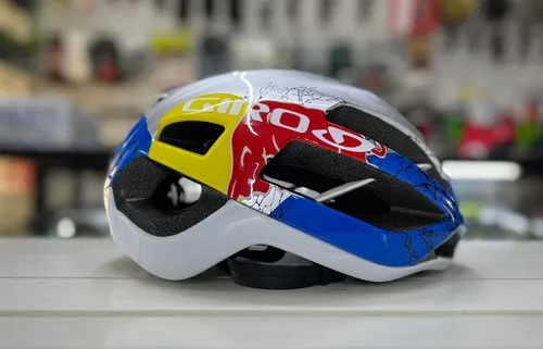 Casco red bull ciclismo hotsell