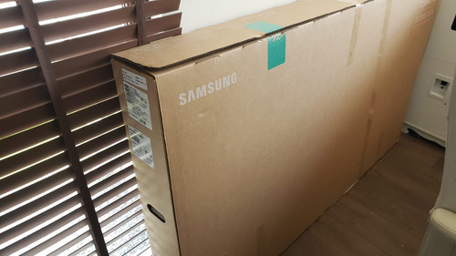 Televisor Samung 70 Pulgadas Un70au7000gxzs Pantalla Rota (Usado)