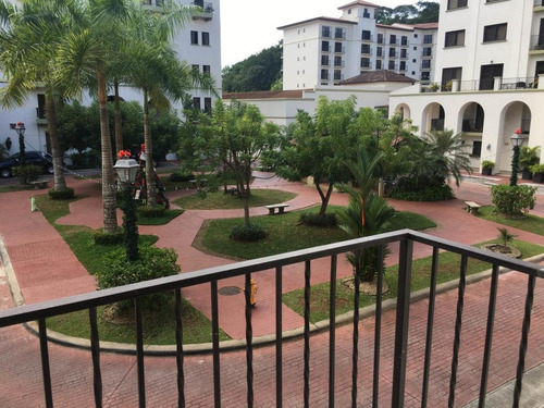 Venta De Apartamento En Ph Embassy Village, Albrook 21-282