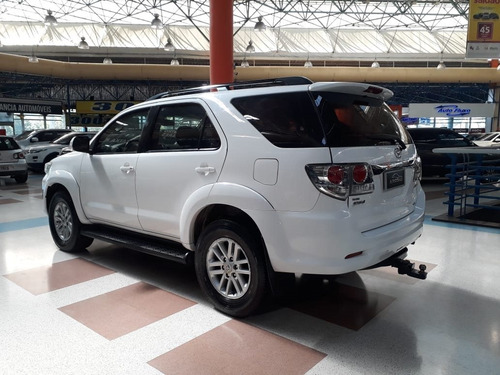 Toyota Hilux Sw4 3.0 Srv 4x4 7 Lugares 16v Turbo