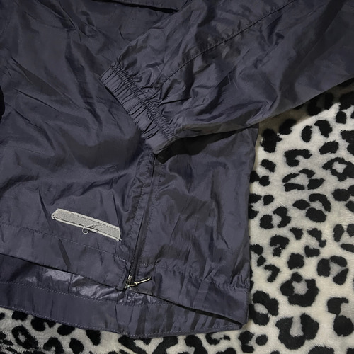 Chamarra Rompe Viento Nike Talla S De Dama Original (Usado)