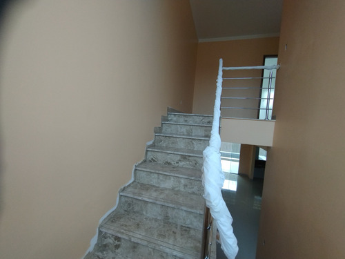 Casa/sobrado 3 Quartos Próximo Terminal Do Garavelo