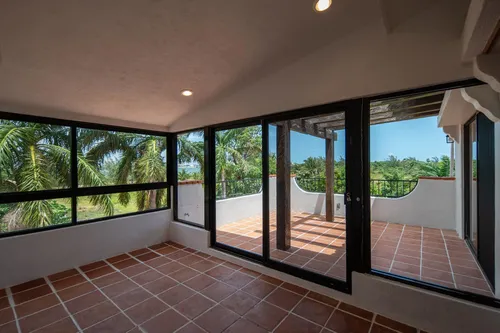 Casa En Venta Y Renta En Pok Ta Pok, Zona Hotelera, Cancún