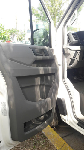 Imagen 5 de 14 de Volkswagen Crafter 2020